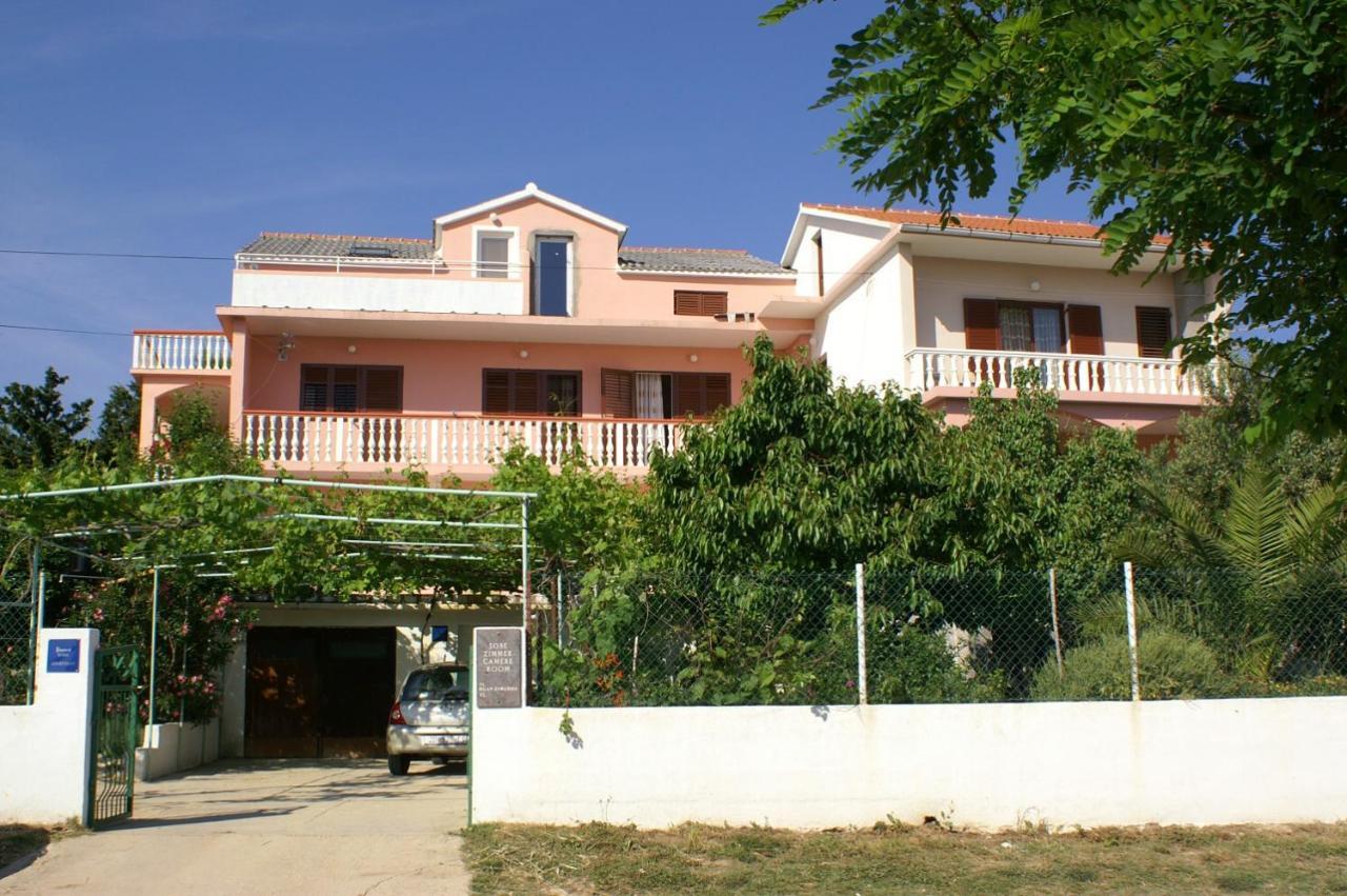 Family Friendly Seaside Apartments Vlasici, Pag - 4319 Екстериор снимка