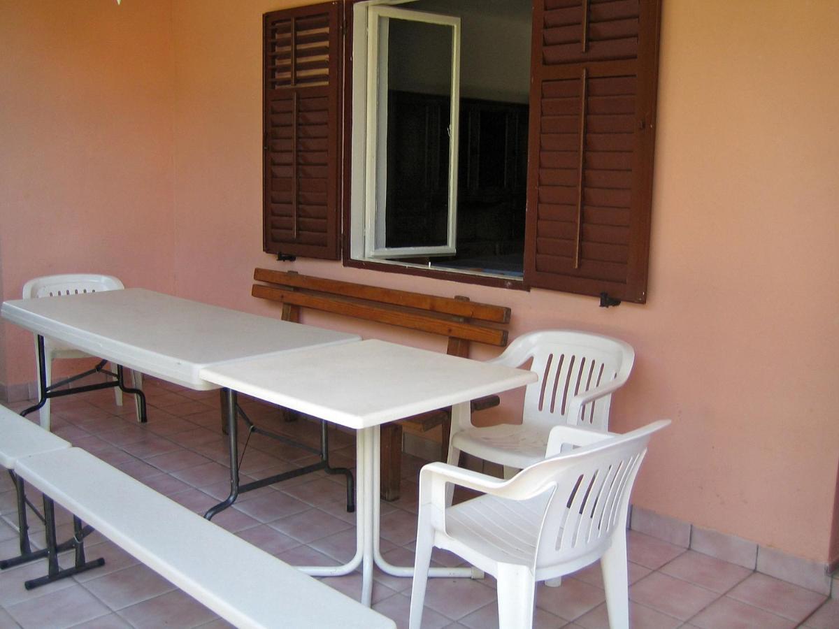 Family Friendly Seaside Apartments Vlasici, Pag - 4319 Екстериор снимка
