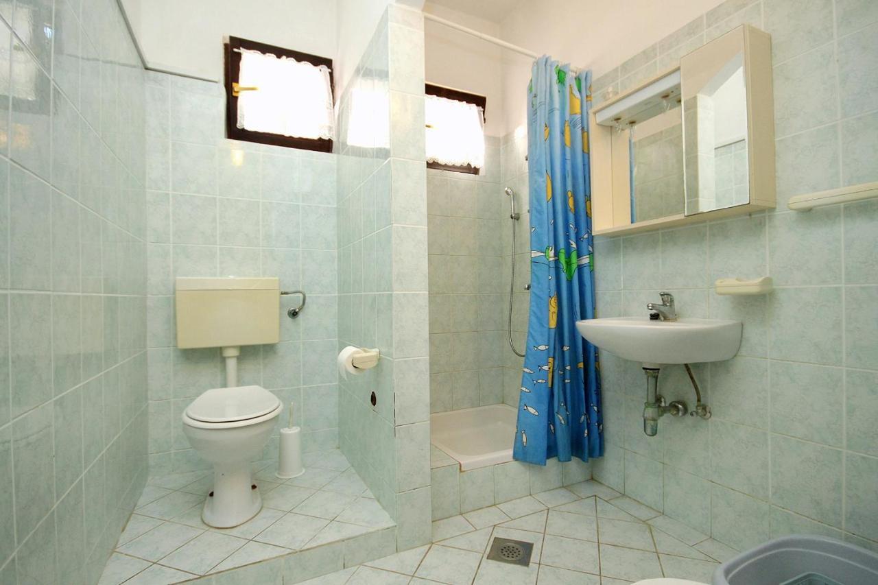 Family Friendly Seaside Apartments Vlasici, Pag - 4319 Екстериор снимка