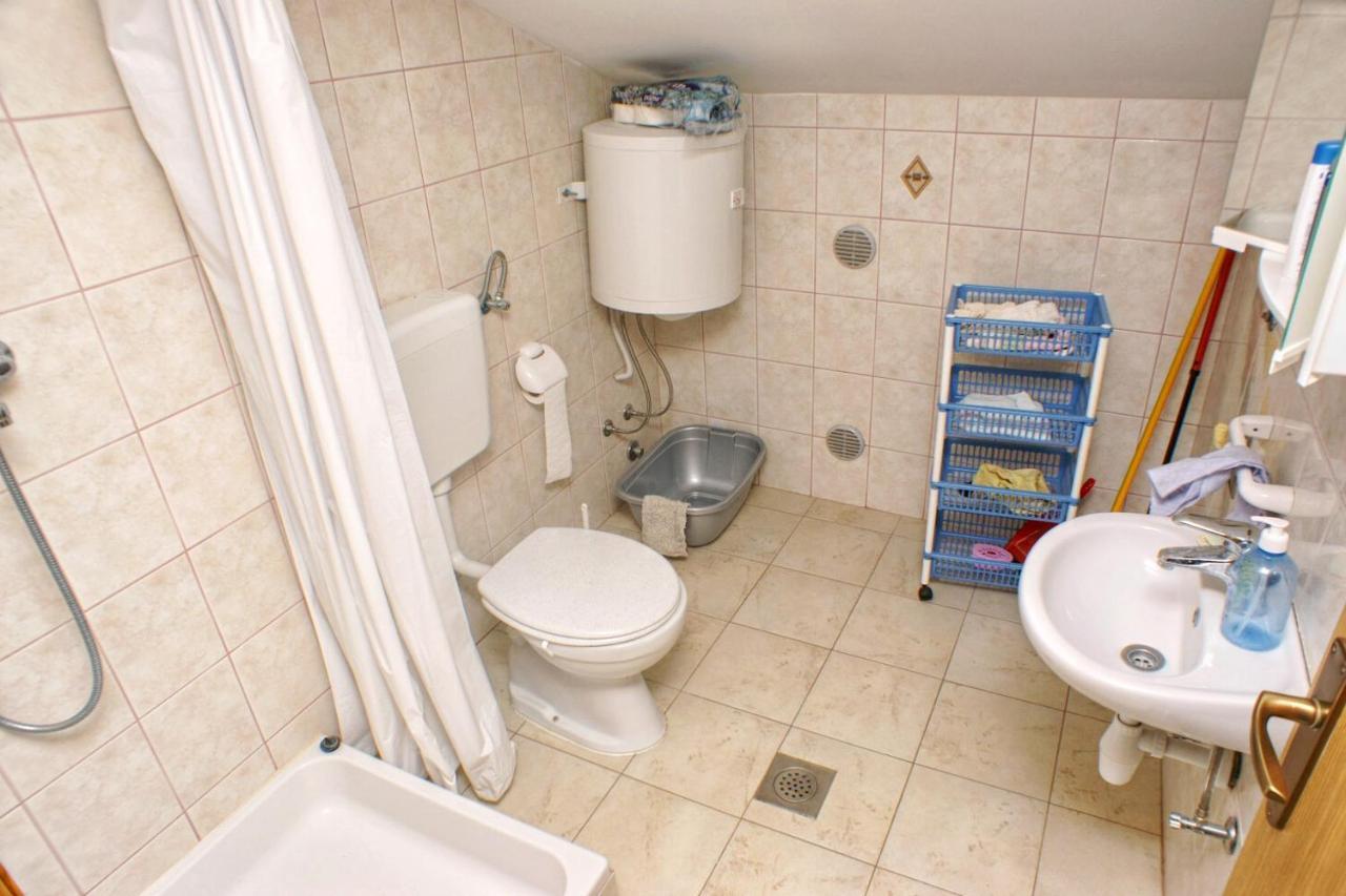 Family Friendly Seaside Apartments Vlasici, Pag - 4319 Екстериор снимка
