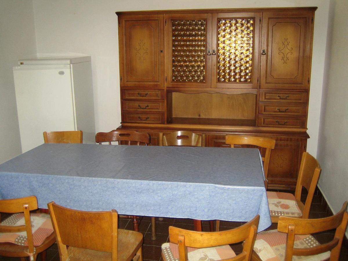 Family Friendly Seaside Apartments Vlasici, Pag - 4319 Екстериор снимка