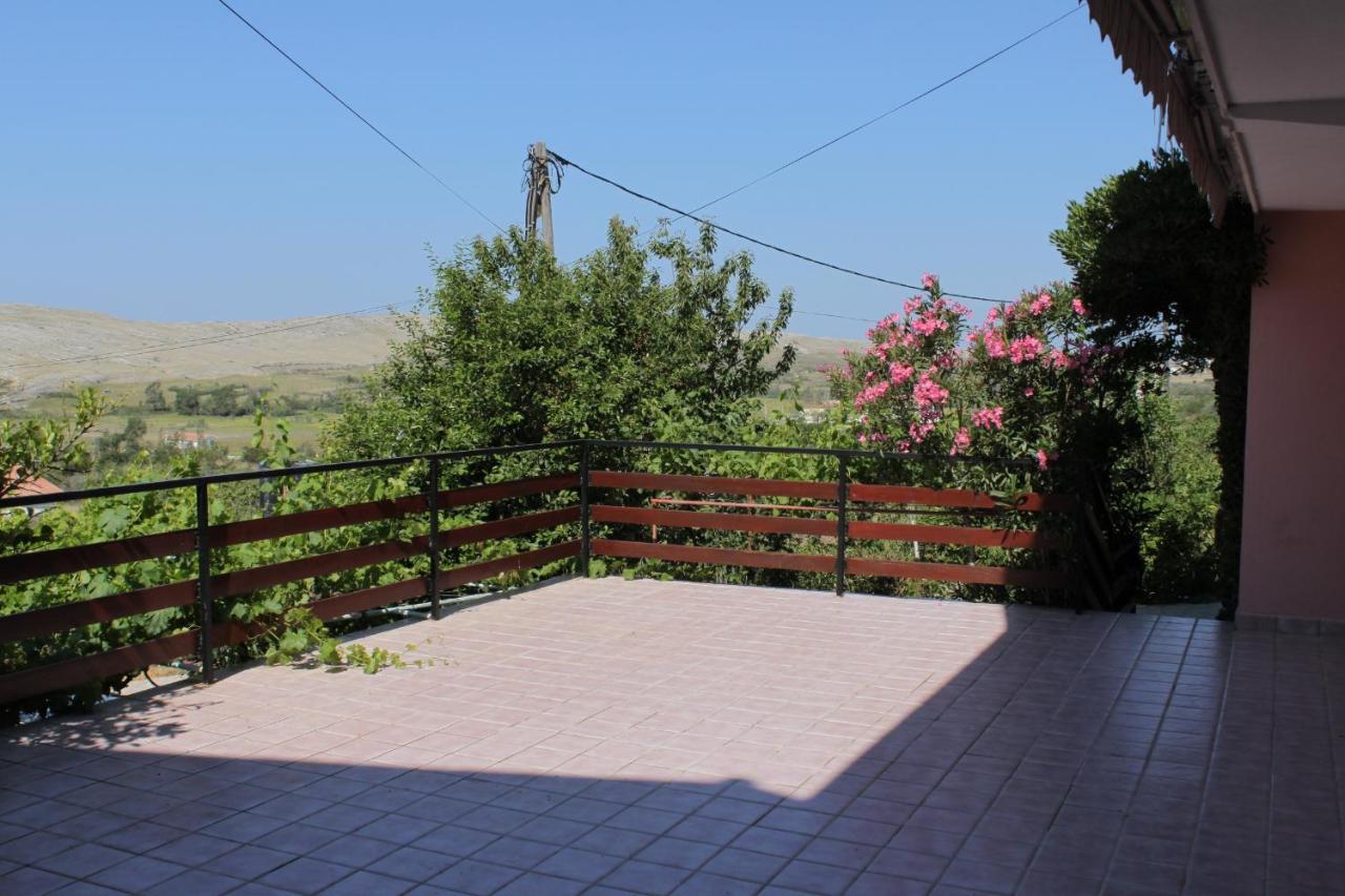 Family Friendly Seaside Apartments Vlasici, Pag - 4319 Екстериор снимка